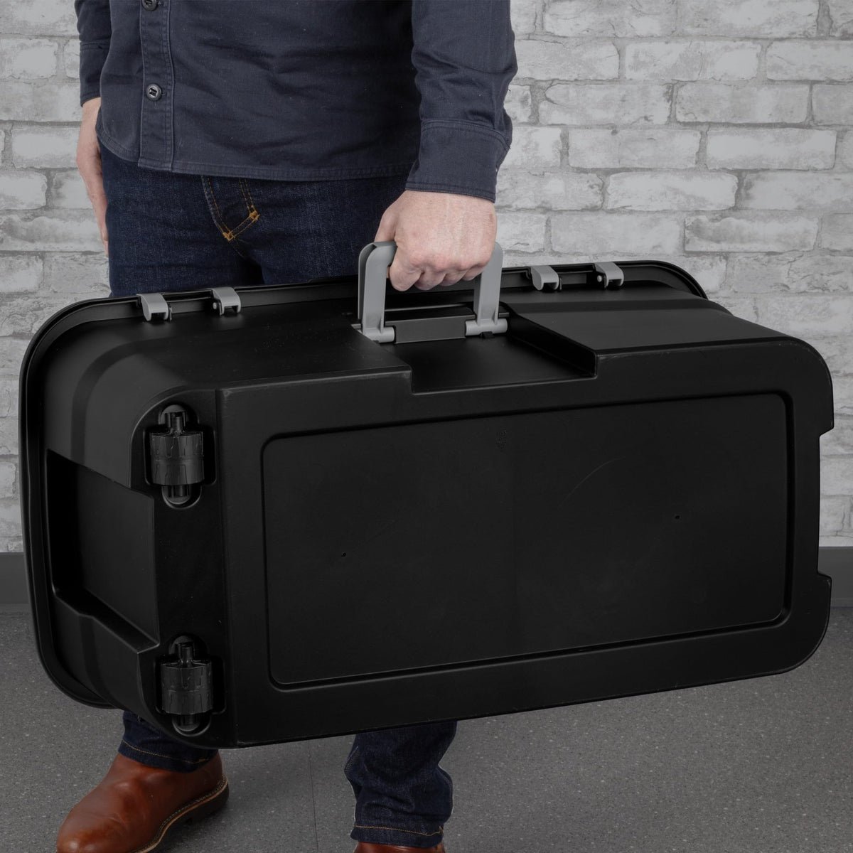 Black 22 Gallon Wheeled Plastic Storage Trunk F5762